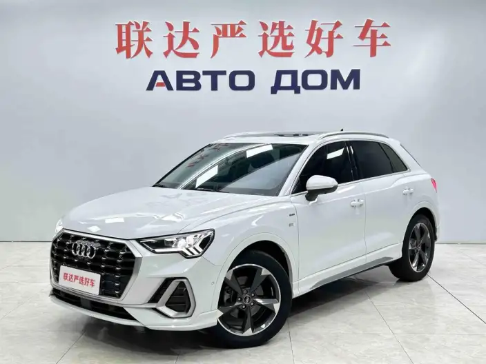 AUDI Q3 2022 Model 35 TFSI Fashion Dynamic Model