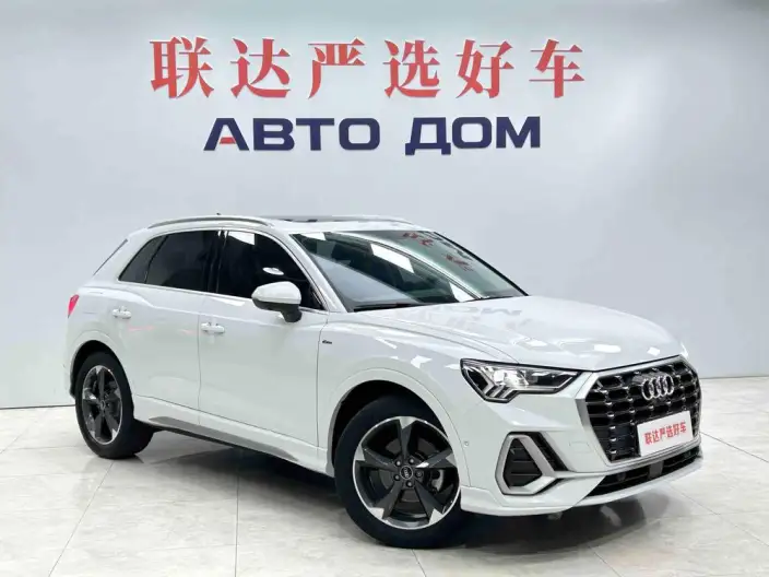 AUDI Q3 2022 Model 35 TFSI Fashion Dynamic Model