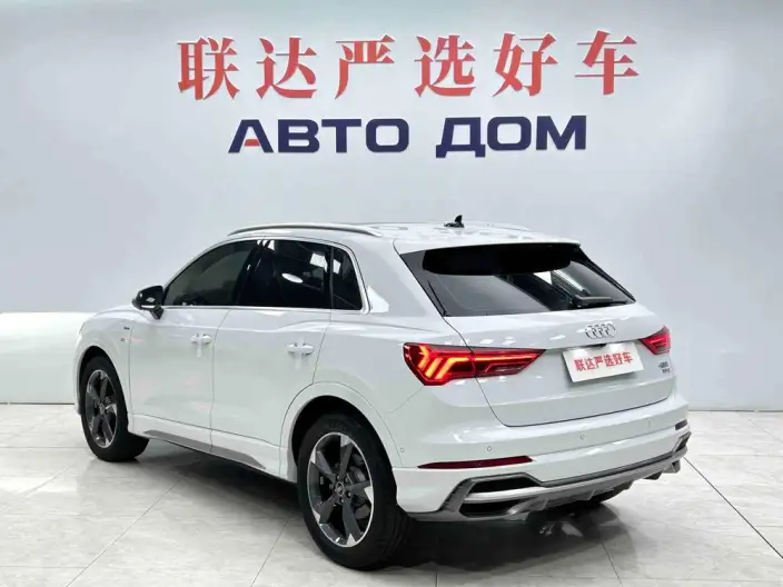 AUDI Q3 2022 Model 35 TFSI Fashion Dynamic Model