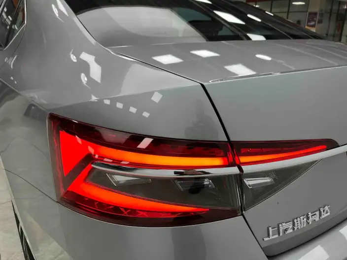 Skoda Superb 2023 Model Facelift TSI280 DSG Exclusive Edition – фото 9