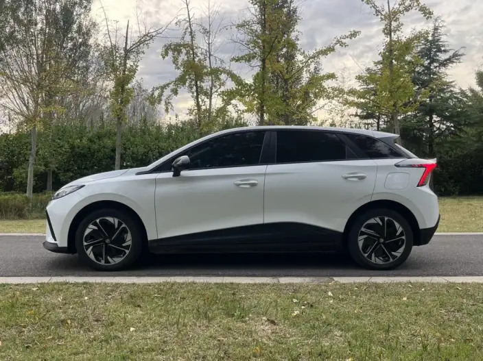 MG4 2023 Model 425km Executive Edition – фото 4