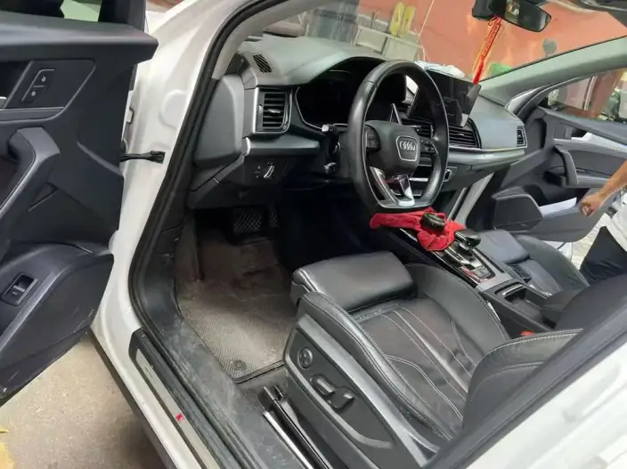 Audi Q5L 2022 Model 40T Fashion Dynamic Model – фото 10