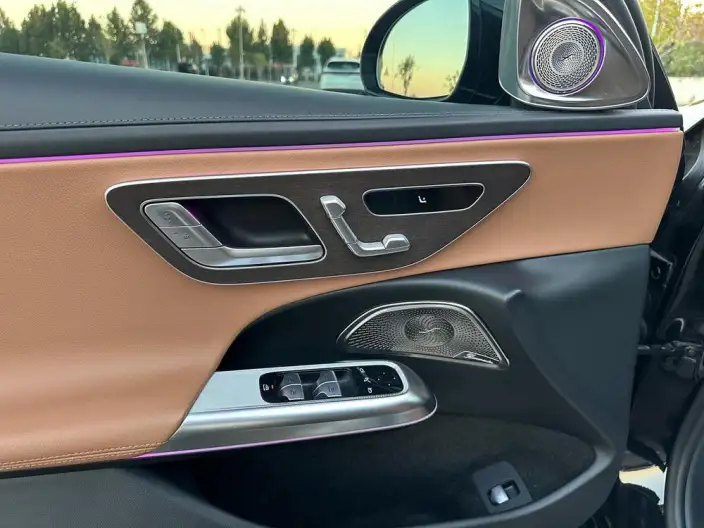 Mercedes-Benz E-Class 2024 Model E 260 L sedan – фото 8