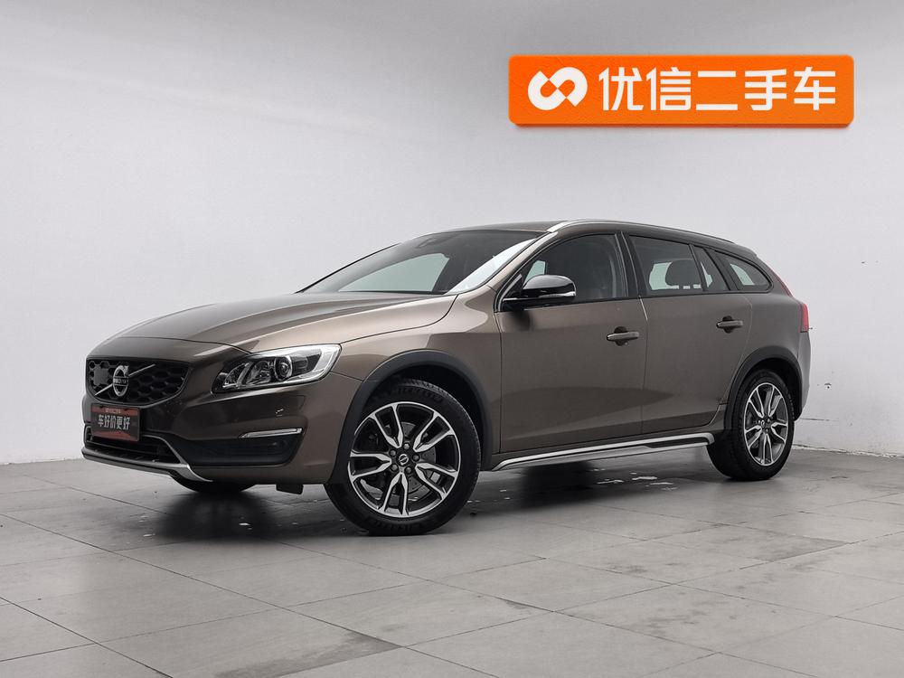Volvo V60 2017 модификация Cross Country T5 AWD National V – фото 1