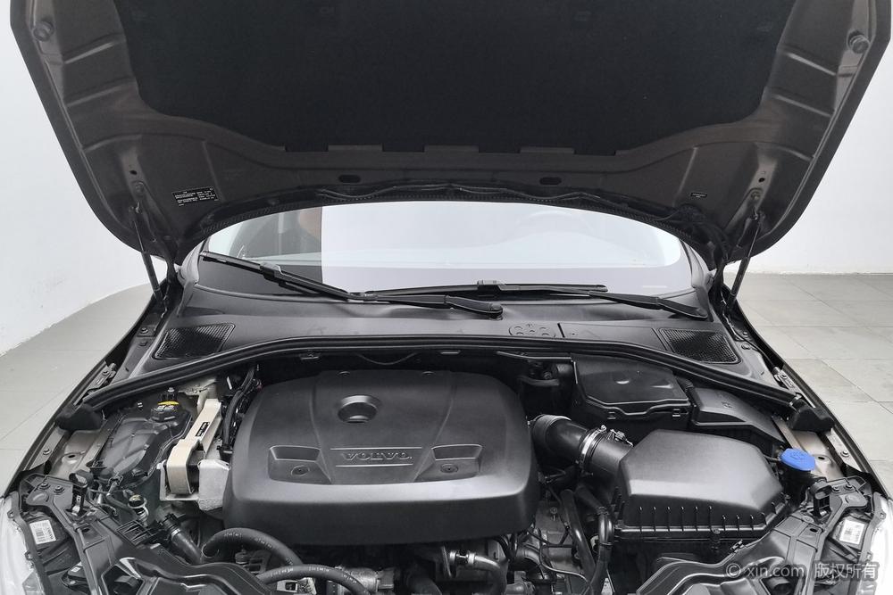 Volvo V60 2017 модификация Cross Country T5 AWD National V – фото 5