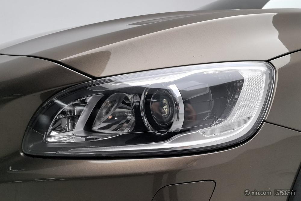 Volvo V60 2017 модификация Cross Country T5 AWD National V – фото 7