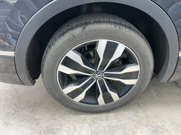 Volkswagen Tiguan L 2023 Model 330TSI 2WD R-Line Enjoy the version more – фото 4