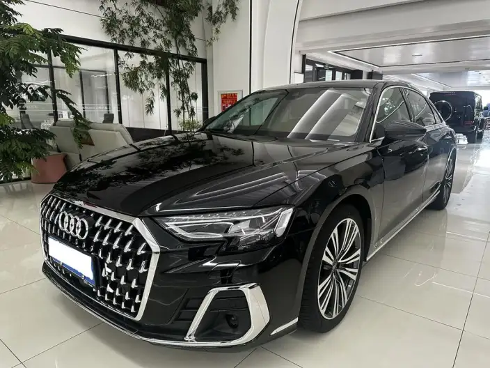 Audi A8 2024 Model A8L 45 TFSI quattro Luxury Model – фото 1