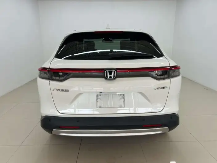Honda Vezel 2023 Model 1.5L CVT Deluxe Edition – фото 5