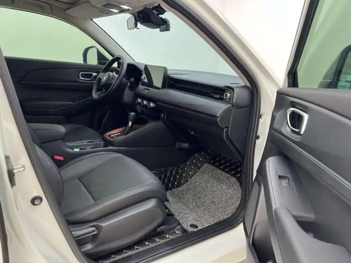 Honda Vezel 2023 Model 1.5L CVT Deluxe Edition – фото 8
