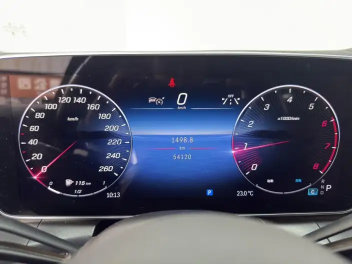 Mercedes-Benz GLC 2024 Model GLC 260 L 4MATIC Luxury Model 5 seat – фото 10