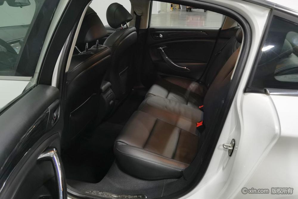 Citroën C5 2012 2.0L Automatic Premium – фото 20