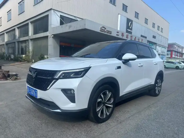 WULING Asta 2021 Model 1.5T Automatic Starlight Edition – фото 1