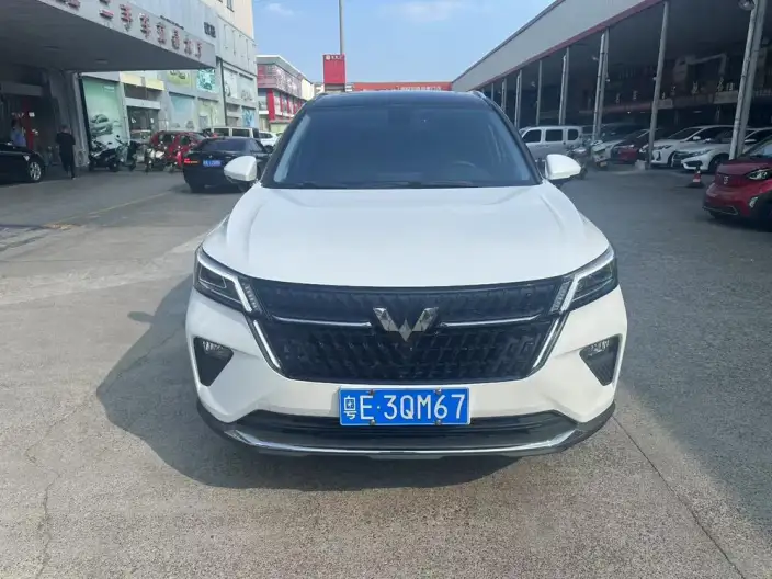 WULING Asta 2021 Model 1.5T Automatic Starlight Edition – фото 2