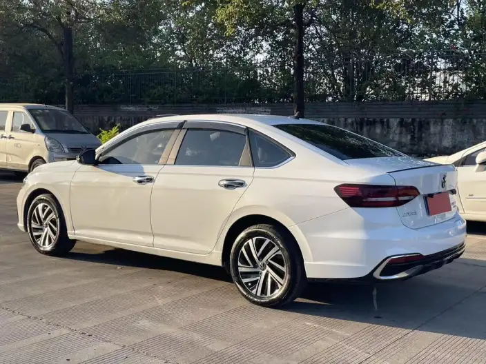 Volkswagen Lavida 2023 Model 280TSI DSG Starry Sky Yongyi Edition – фото 4