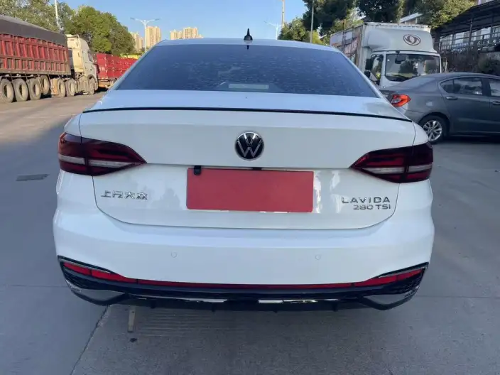 Volkswagen Lavida 2023 Model 280TSI DSG Starry Sky Yongyi Edition – фото 5