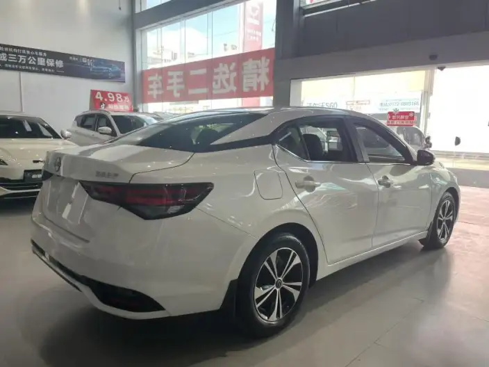 Nissan Sylphy 2023 Model 1.6L CVT Yuexiang Edition – фото 6