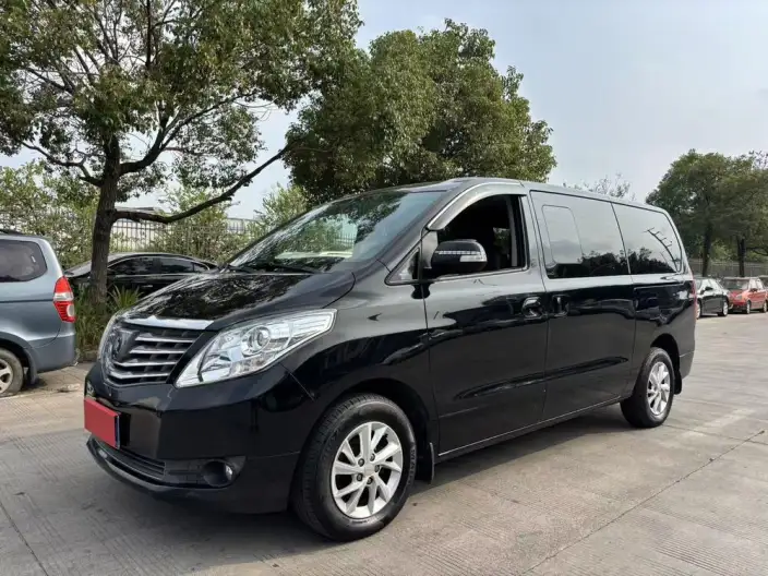 Lingzhi Plus 2022 Model Touring Edition 2.0L Manual Luxury Model 7 seat – фото 1
