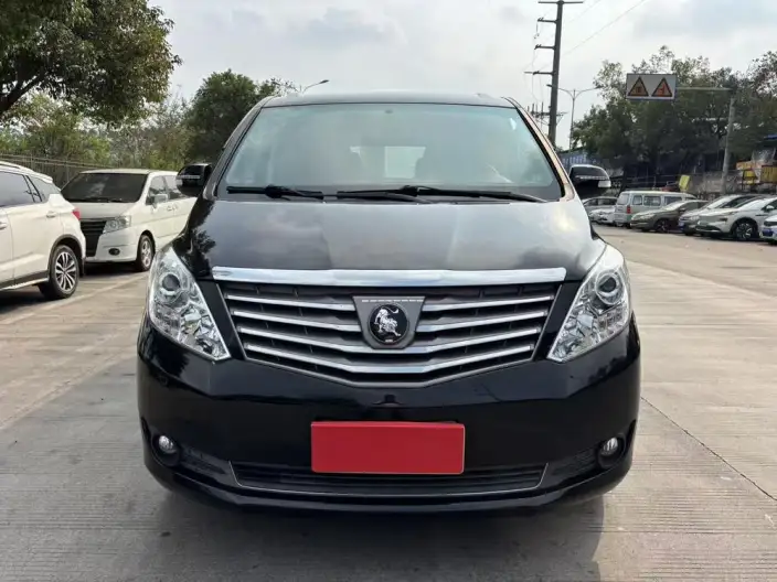 Lingzhi Plus 2022 Model Touring Edition 2.0L Manual Luxury Model 7 seat – фото 2