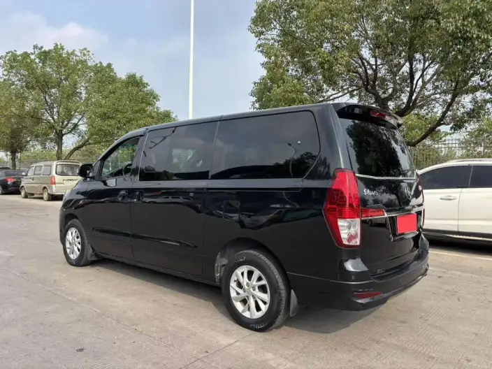 Lingzhi Plus 2022 Model Touring Edition 2.0L Manual Luxury Model 7 seat – фото 4