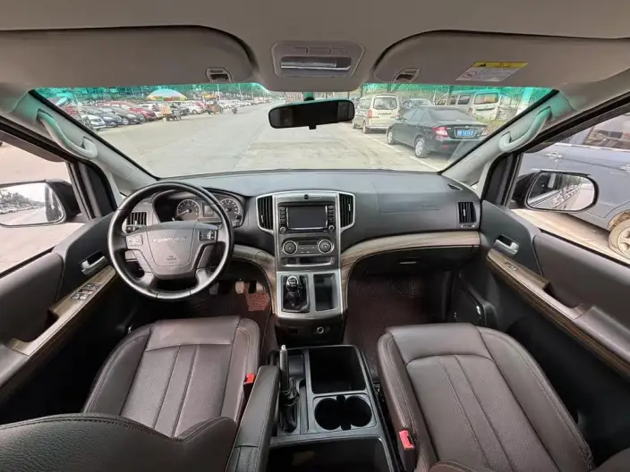 Lingzhi Plus 2022 Model Touring Edition 2.0L Manual Luxury Model 7 seat – фото 7
