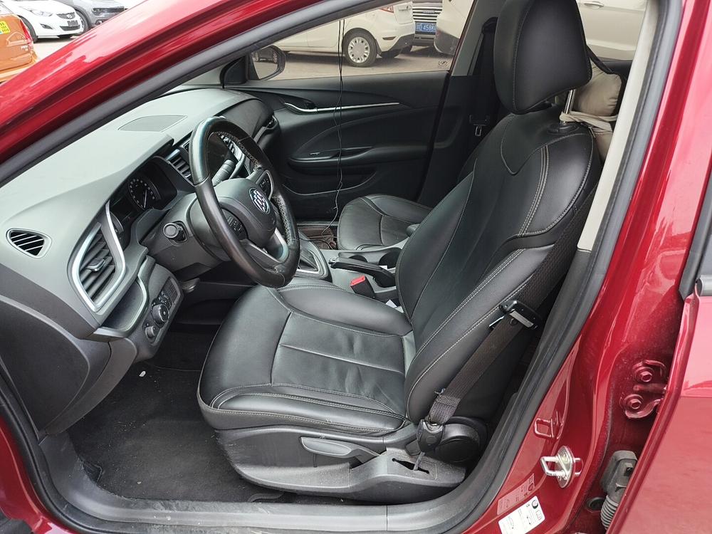 Buick Excelle 2018 18T Automatic Elite – фото 10