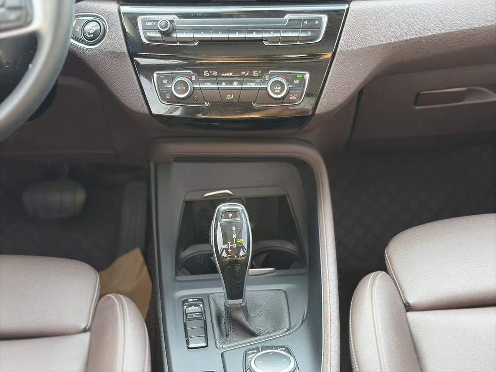 BMW X1 2020 sDrive25Li Leader – фото 9