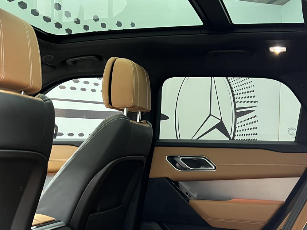 Range Rover Velar 2022 250PS Luster Gold Collection – фото 11