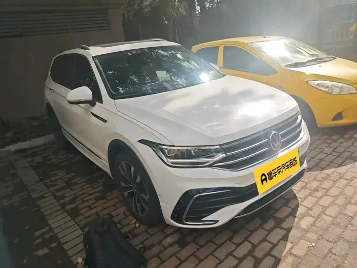 Volkswagen Tiguan L 2022 Model 330TSI Automatic 2WD R-Line Enjoy the version more – фото 3