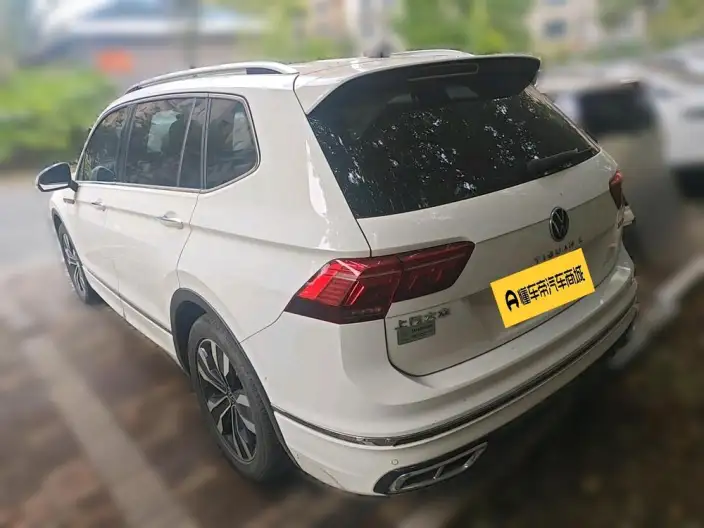 Volkswagen Tiguan L 2022 Model 330TSI Automatic 2WD R-Line Enjoy the version more – фото 4