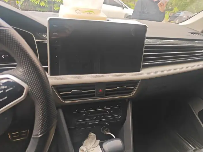 Volkswagen Tiguan L 2022 Model 330TSI Automatic 2WD R-Line Enjoy the version more – фото 8