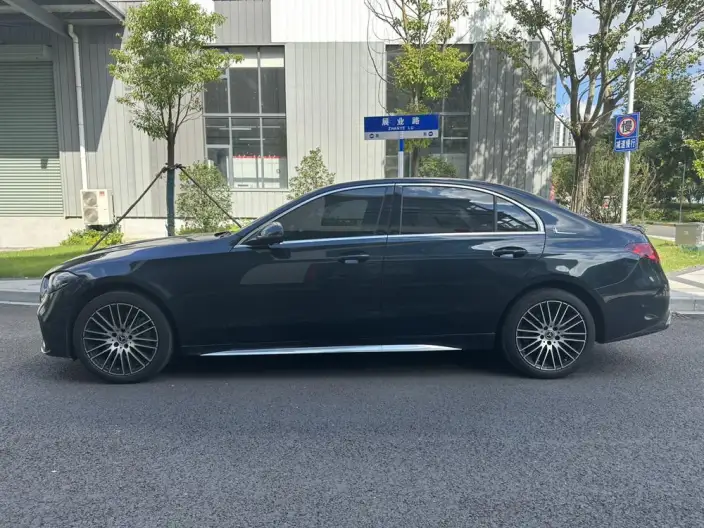 Mercedes-Benz C-Class 2024 Model Facelift II C 260 L Sports Edition – фото 3