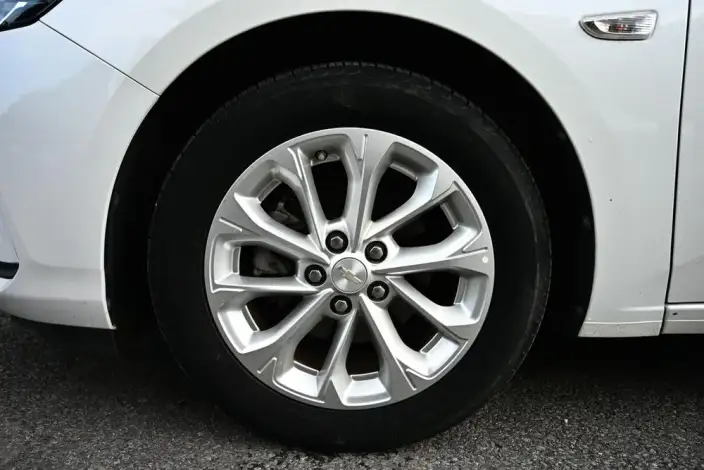 Chevrolet Corolla 2024 Model 1.5L DCT Yuexiang Edition – фото 9