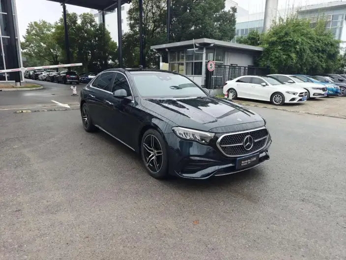 Mercedes-Benz E-Class 2024 Model E 260 L Sports sedan – фото 3