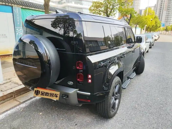 Land Rover Defender 2024 Model 110 3.0T P400 X-Dynamic HSE