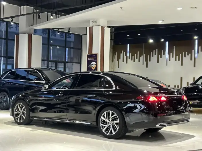 Mercedes-Benz E-Class 2024 Model Facelift E 300 L Fashion Model sedan – фото 4