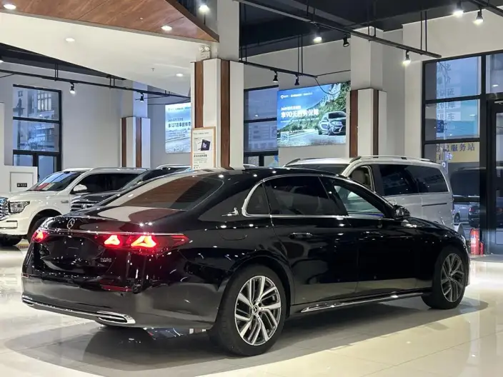 Mercedes-Benz E-Class 2024 Model Facelift E 300 L Fashion Model sedan – фото 6
