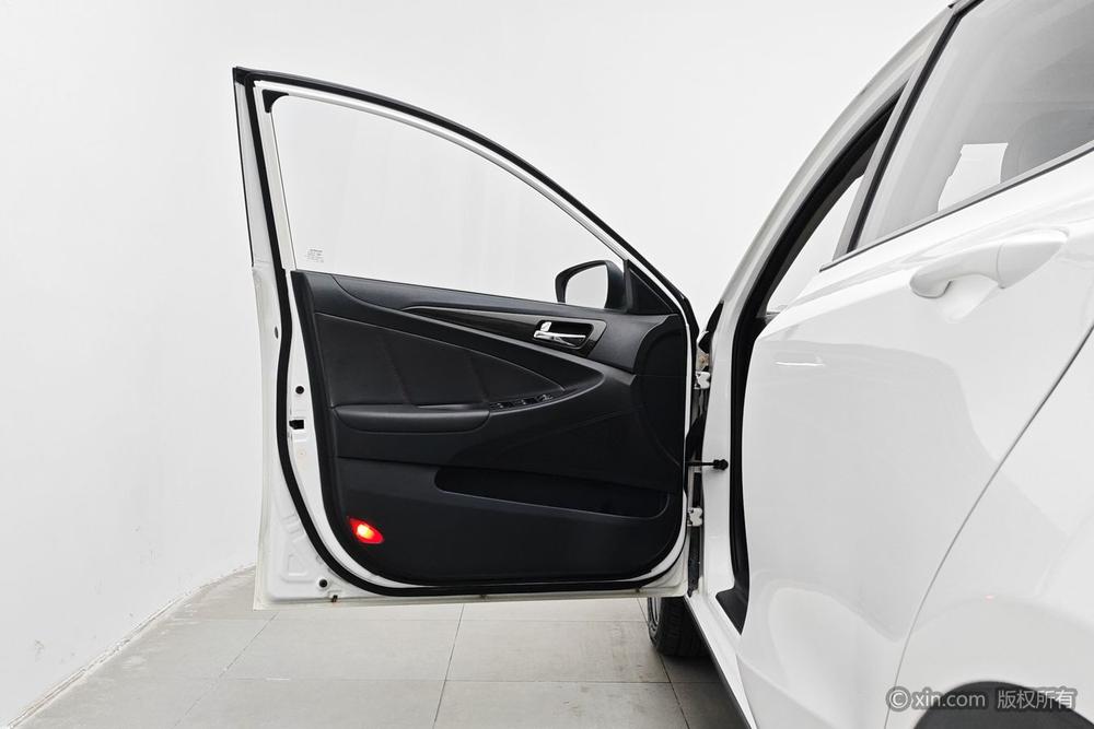 Changan Eado XT 2015 1.6L Manual Cool China V – фото 21