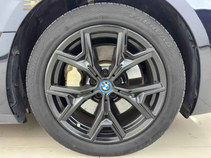 BMW i3 2023 Model eDrive35L – фото 8