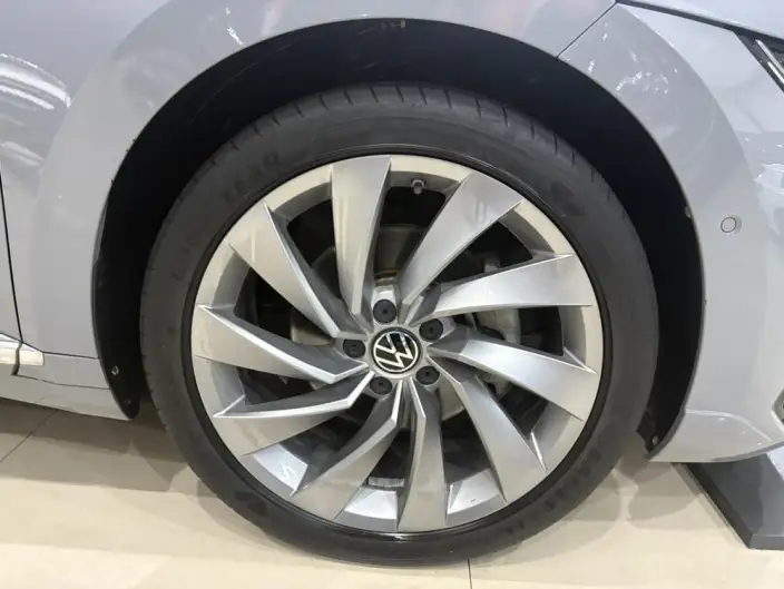 Volkswagen CC 2021 Model 380TSI Eye-catching version – фото 5