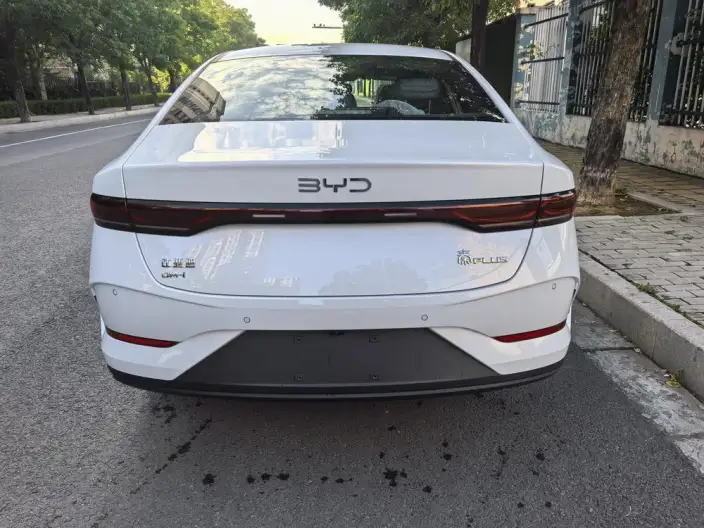 BYD Qin PLUS DM 2026 Model DM-i 128KM Enterprising Model – фото 5