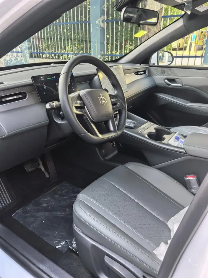 BYD Qin PLUS DM 2026 Model DM-i 128KM Enterprising Model – фото 9