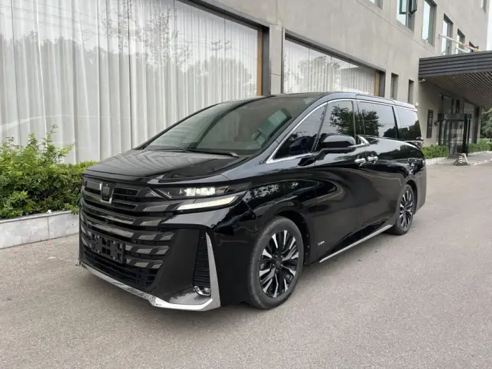 Vellfire 2023 Model Toyota Crown 2.5L Intelligent Hybrid 4WD Supreme Edition – фото 1