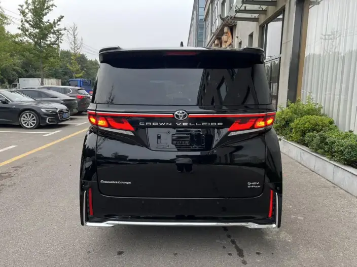 Vellfire 2023 Model Toyota Crown 2.5L Intelligent Hybrid 4WD Supreme Edition – фото 3