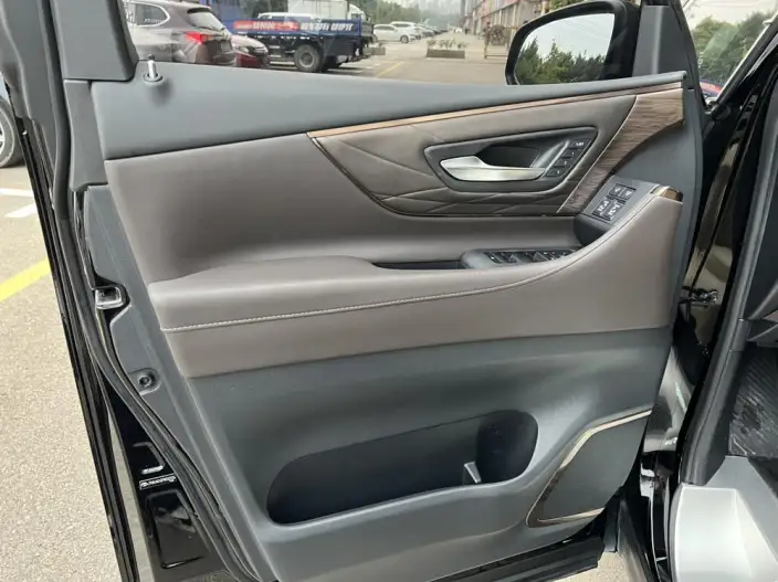 Vellfire 2023 Model Toyota Crown 2.5L Intelligent Hybrid 4WD Supreme Edition – фото 8