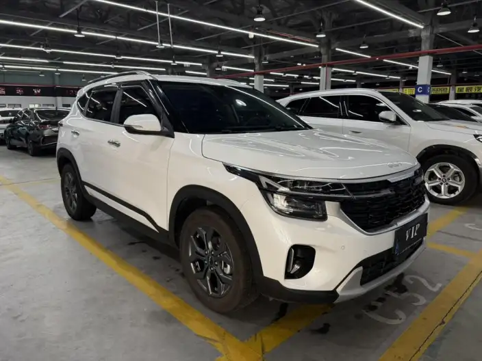 Kia Seltos 2023 Model 1.5L IVT Deluxe Edition – фото 3