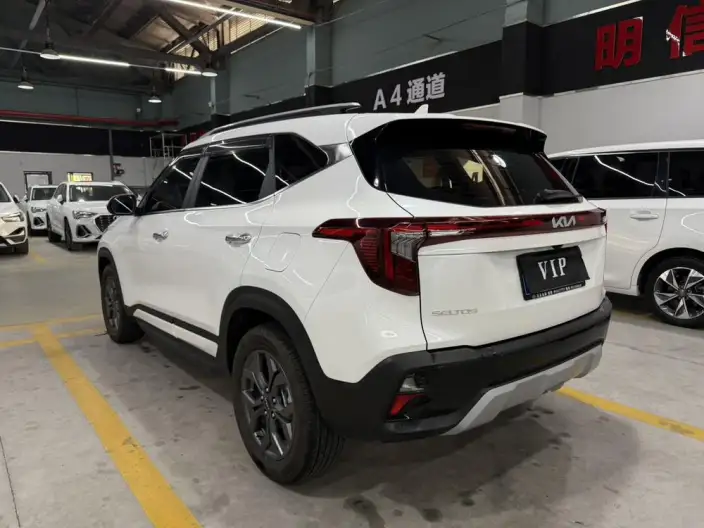 Kia Seltos 2023 Model 1.5L IVT Deluxe Edition – фото 4