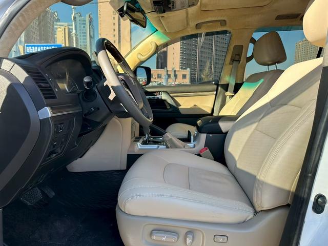 Land Cruiser 2010 модификация 4.0L автоматическое VX – фото 4