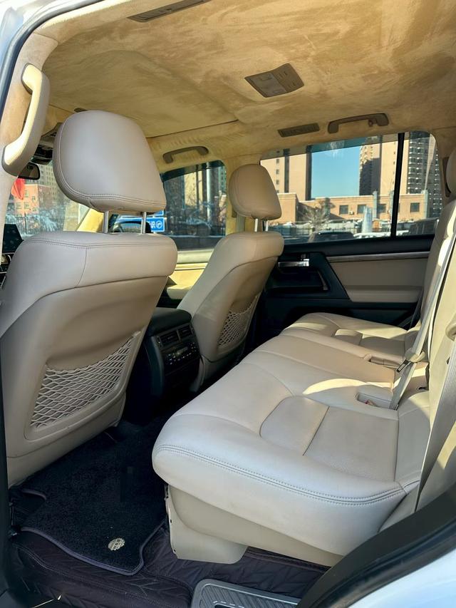 Land Cruiser 2010 модификация 4.0L автоматическое VX – фото 6