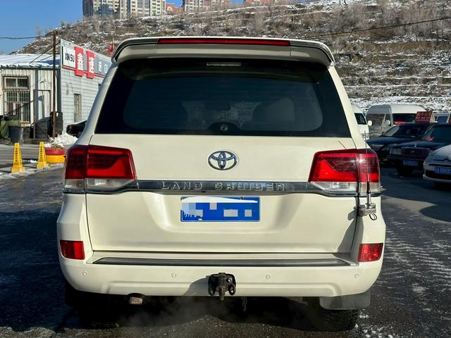 Land Cruiser 2010 модификация 4.0L автоматическое VX – фото 8